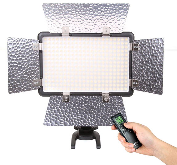 Godox LED camera verlichting - LED 308W II - met barndoor