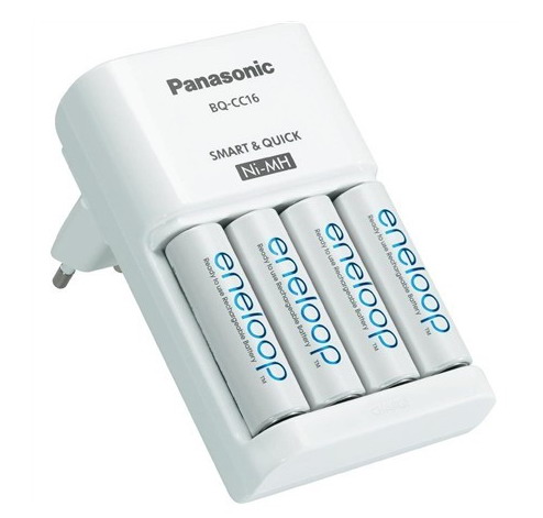 Panasonic Snellader 4 Panasonic Eneloop AA batterijen | Saake-shop.nl