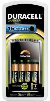 Duracell 15 minuten Ultra Snellader + 4 x AA